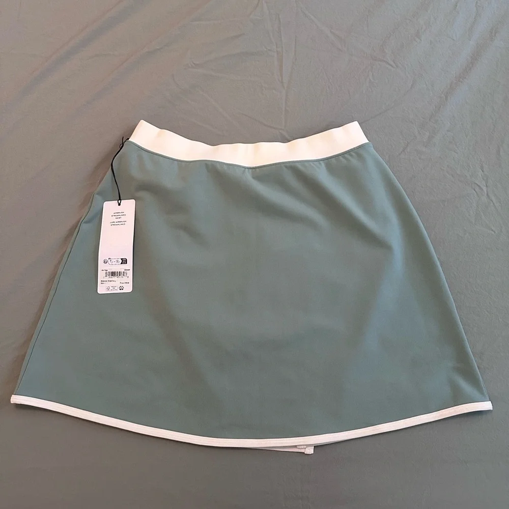 ALO Yoga Mint Green Tennis Skort with White Trim